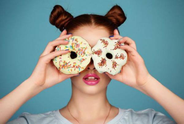 Kāpēc saldumu ēšana katru dienu ir bīstama veselībai